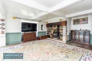 Farm - Sitting Room- click for photo gallery